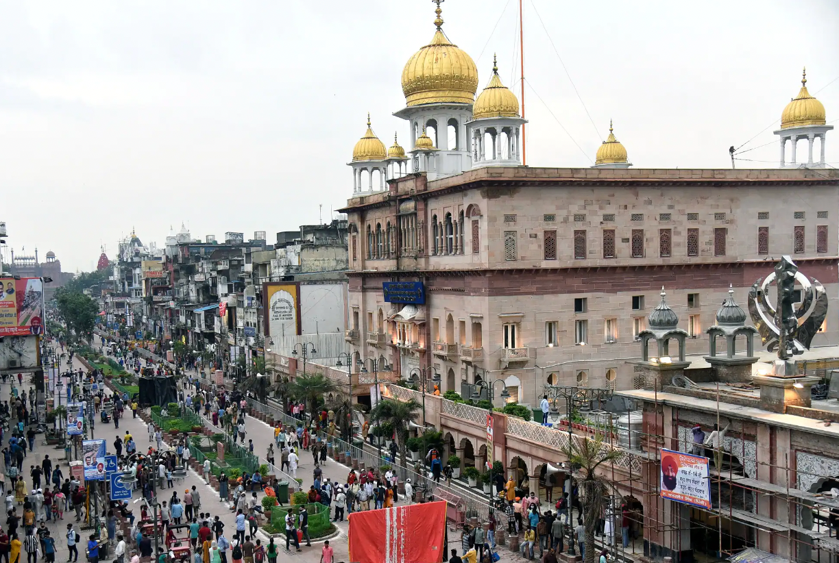 11 Reasons Why Chandni Chowk Is The Ideal Place To Shop