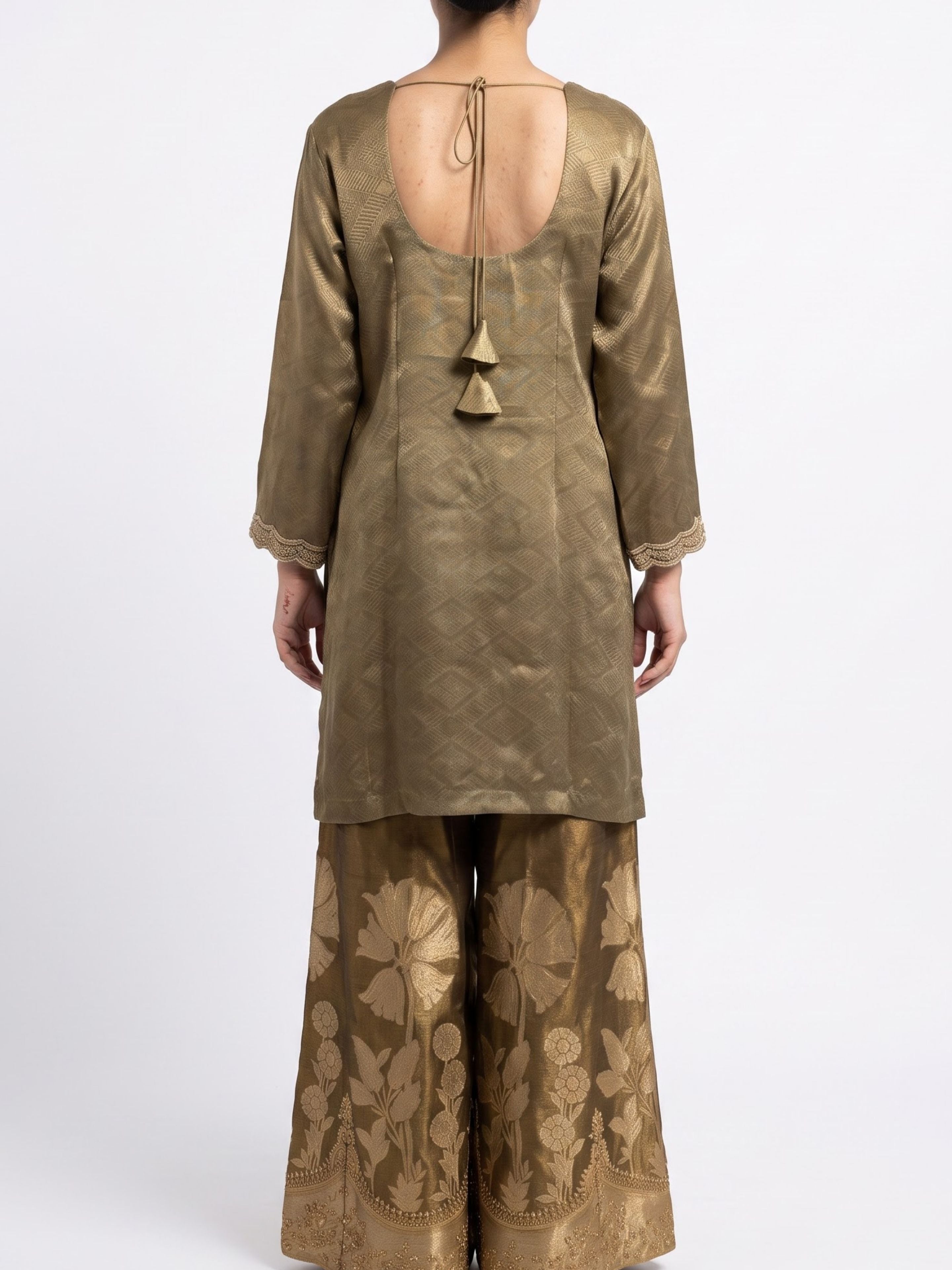 Chiku Tissue Indo Western with Cutdana and Sequins Embroidery 1