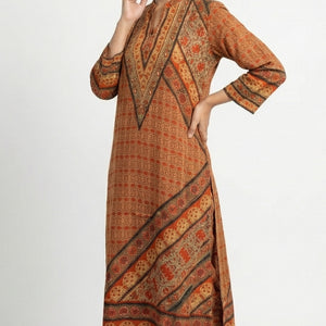 Orange Muslin Suit Set with Sequins Detailing