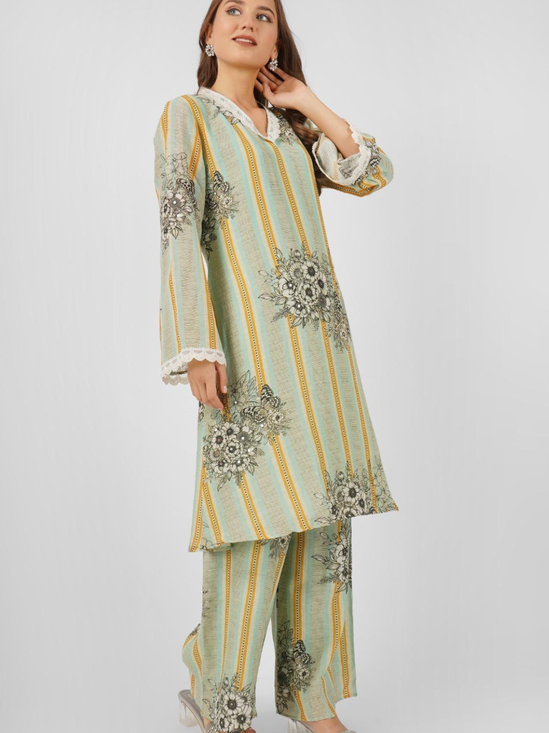 Linen Indo Western with Pearl and Printed Embroidery 2