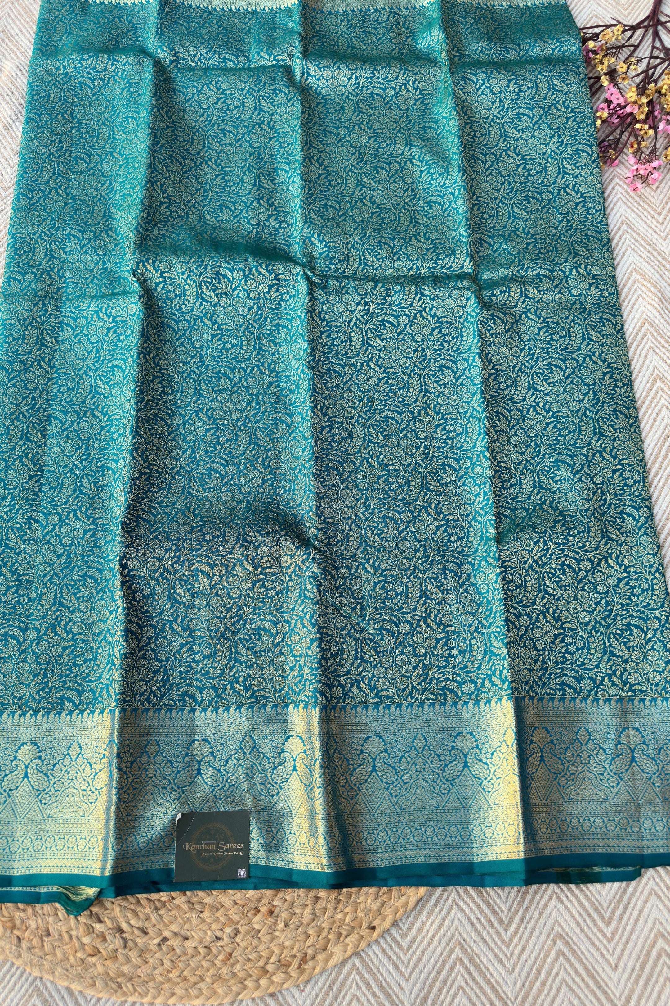Green Banarasi Kanjivaram Unstitched Saree Embellished With Zari Work