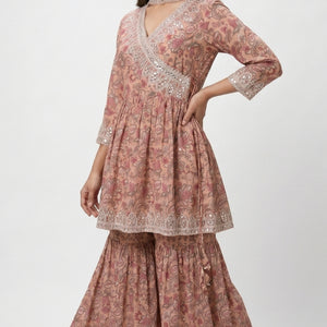 Pink Digital Printed Cotton Suit With Thread & Patti Work