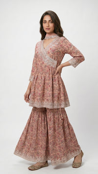 Pink Digital Printed Cotton Suit With Thread & Patti Work