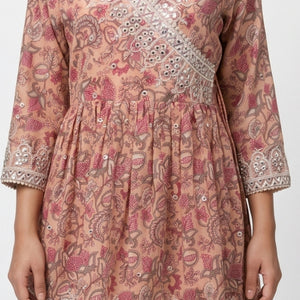 Pink Digital Printed Cotton Suit With Thread & Patti Work