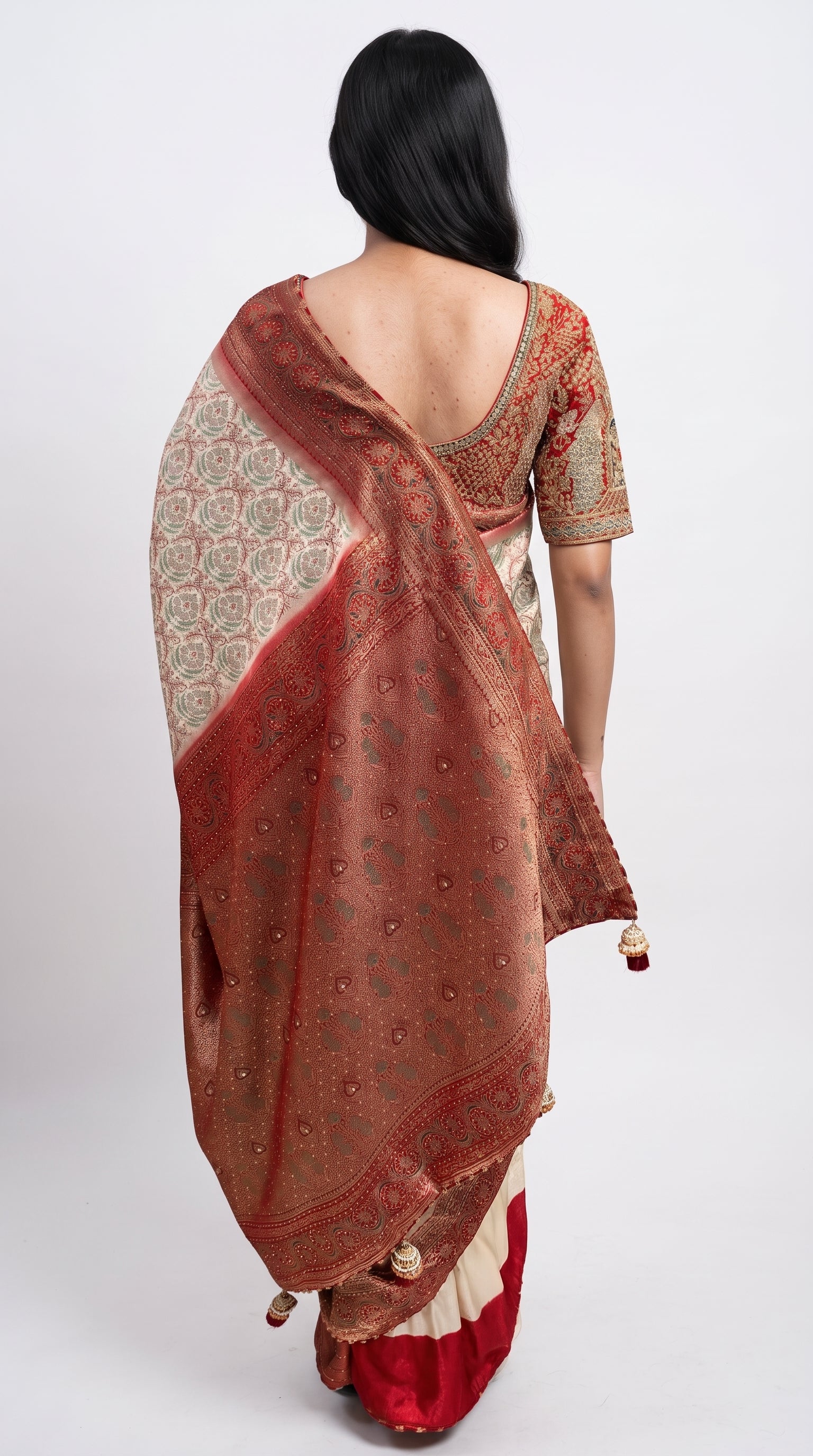 Ivory Banarasi Saree Embellished With Zari, Stone, Sequins & Mirror Work