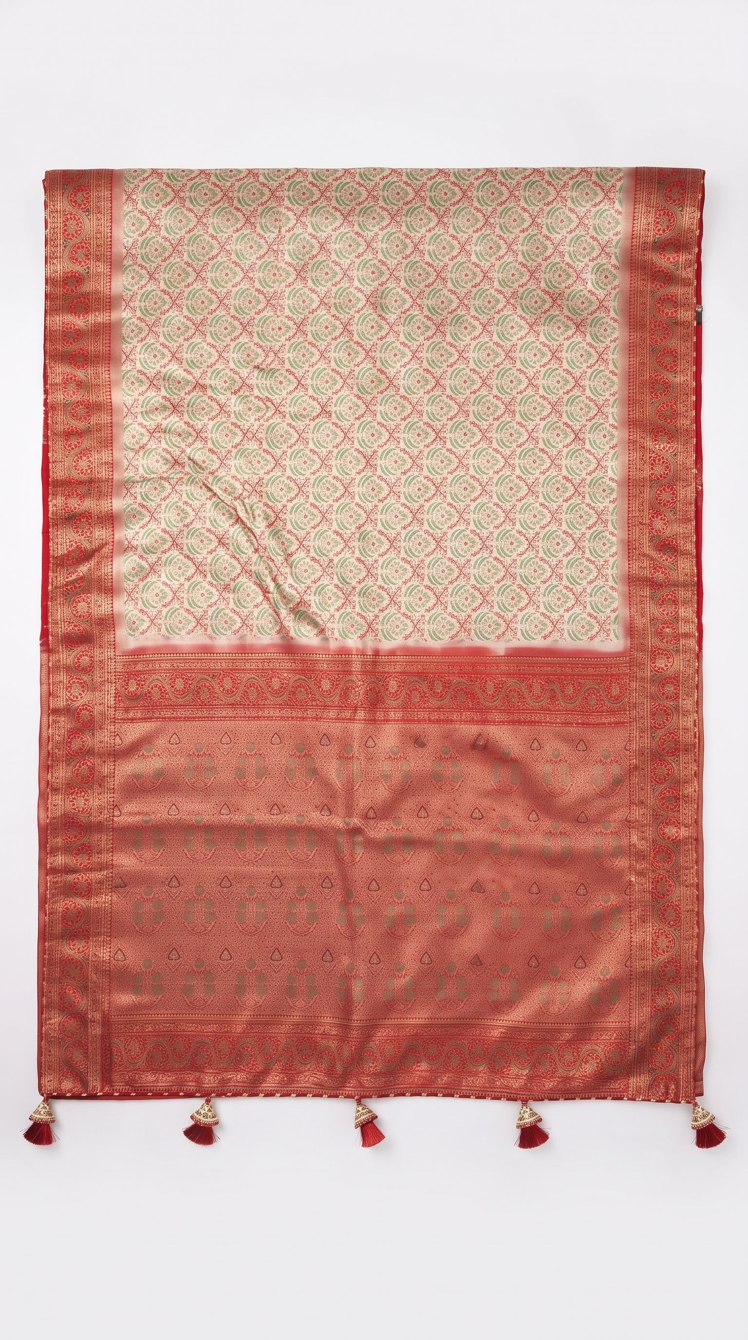 Ivory Banarasi Saree Embellished With Zari, Stone, Sequins & Mirror Work