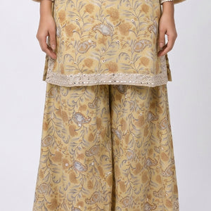 Yellow Digital Printed Cotton Suit With Thread & Patti Work