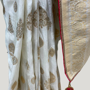 Ivory Banarasi Silk Saree with Stitched Pink Blouse and Weaving Work