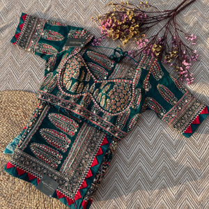 Peacock G Crepe Saree with Blouse with Printed, Sequins, Pearl and Zari Embroidery 1
