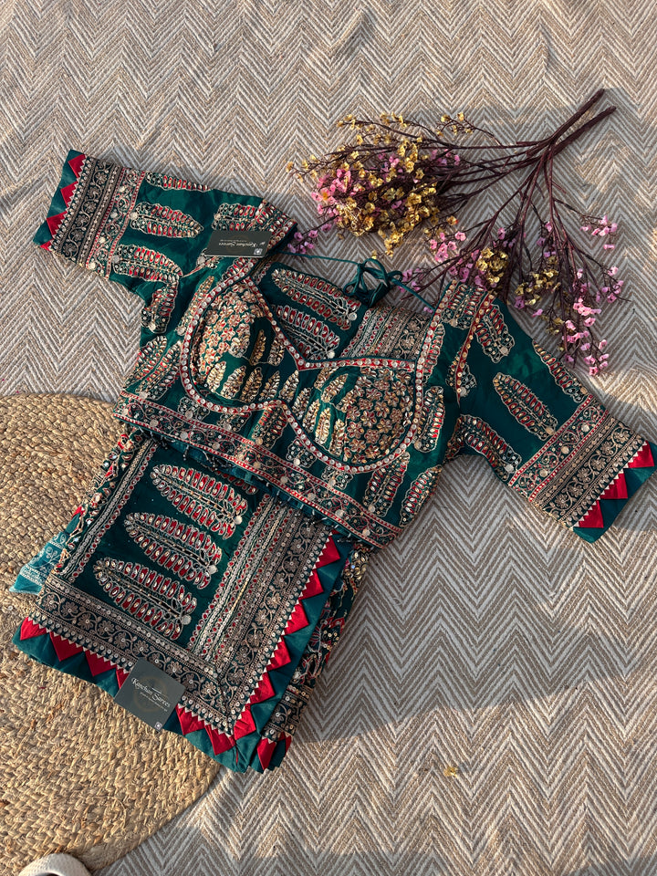 Peacock G Crepe Saree with Blouse with Printed, Sequins, Pearl and Zari Embroidery 1