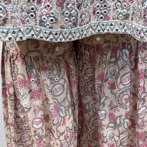 Pink Digital Printed Cotton Suit With Thread & Patti Work