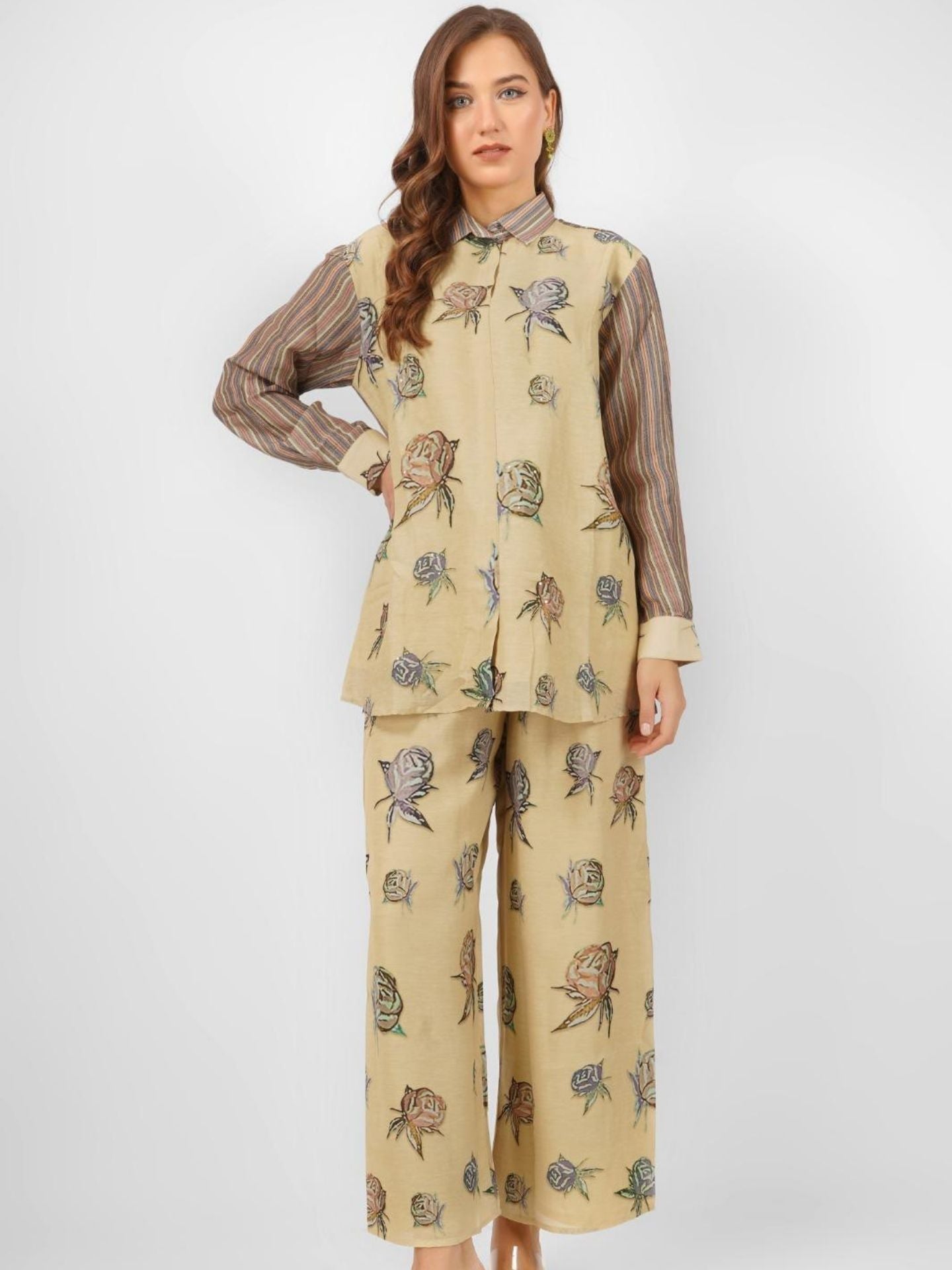 Lemon Green Linen Indo Western with Mirror and Printed Embroidery 2