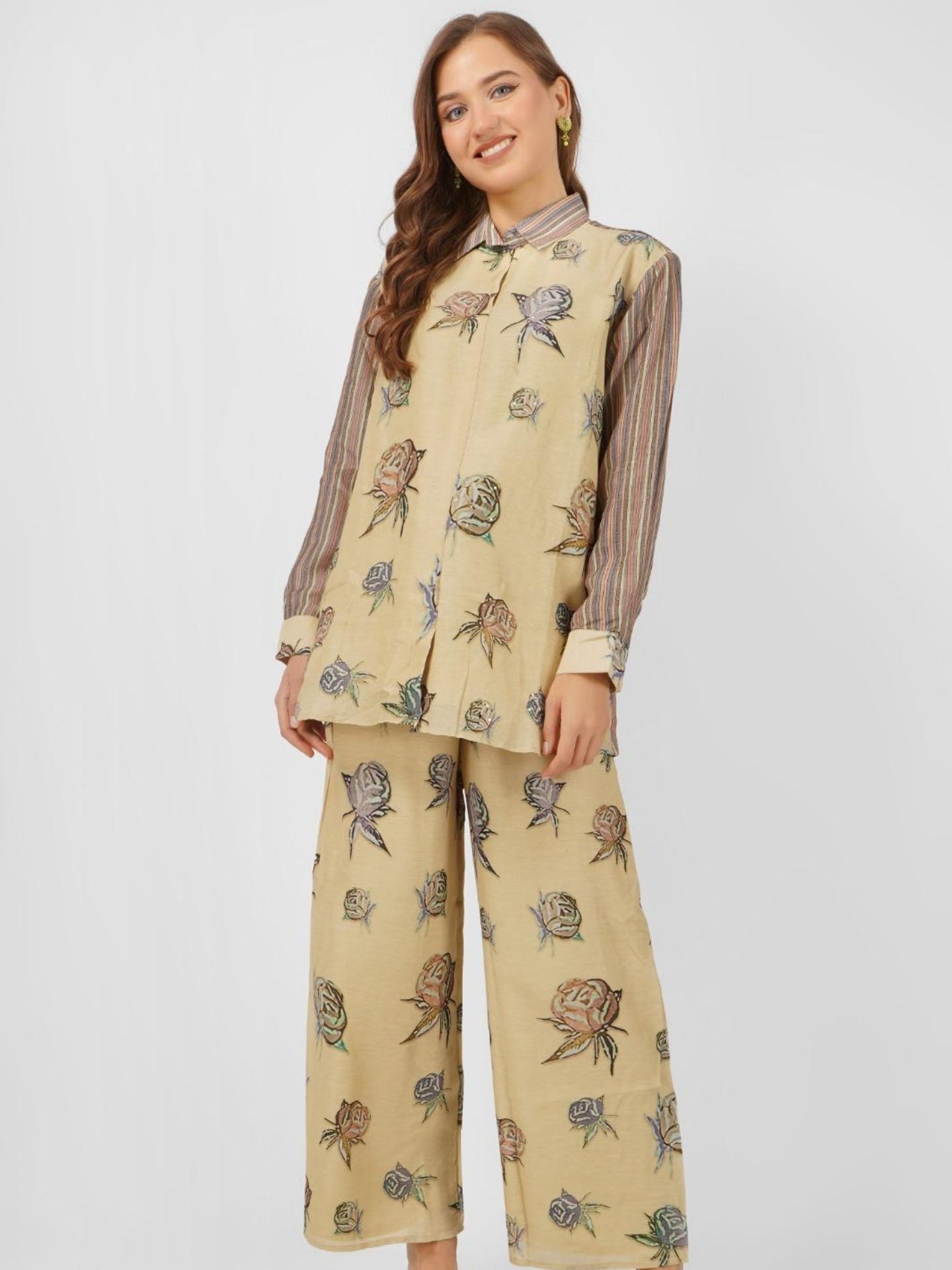 Lemon Green Linen Indo Western with Mirror and Printed Embroidery 3