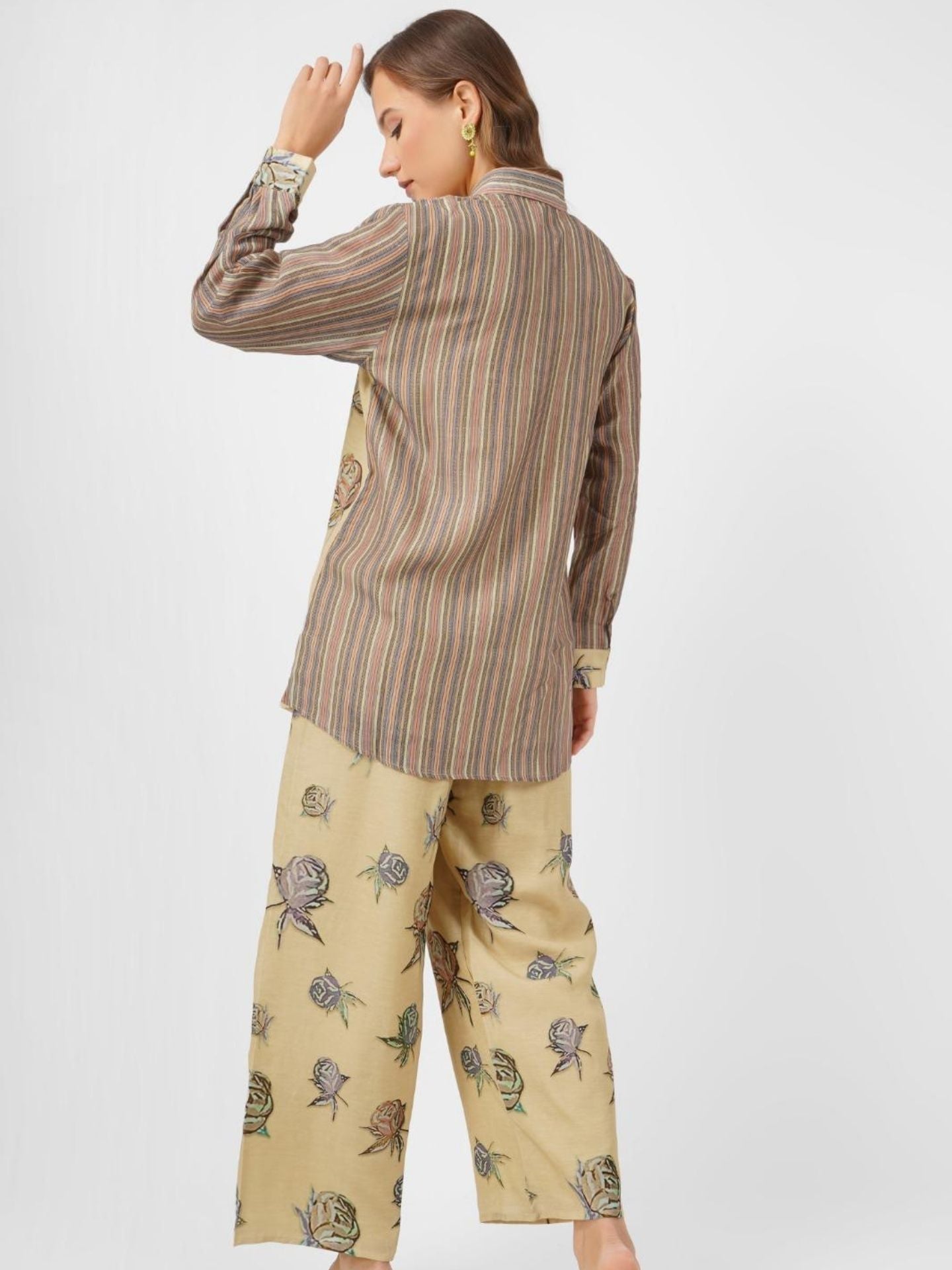 Lemon Green Linen Indo Western with Mirror and Printed Embroidery 5