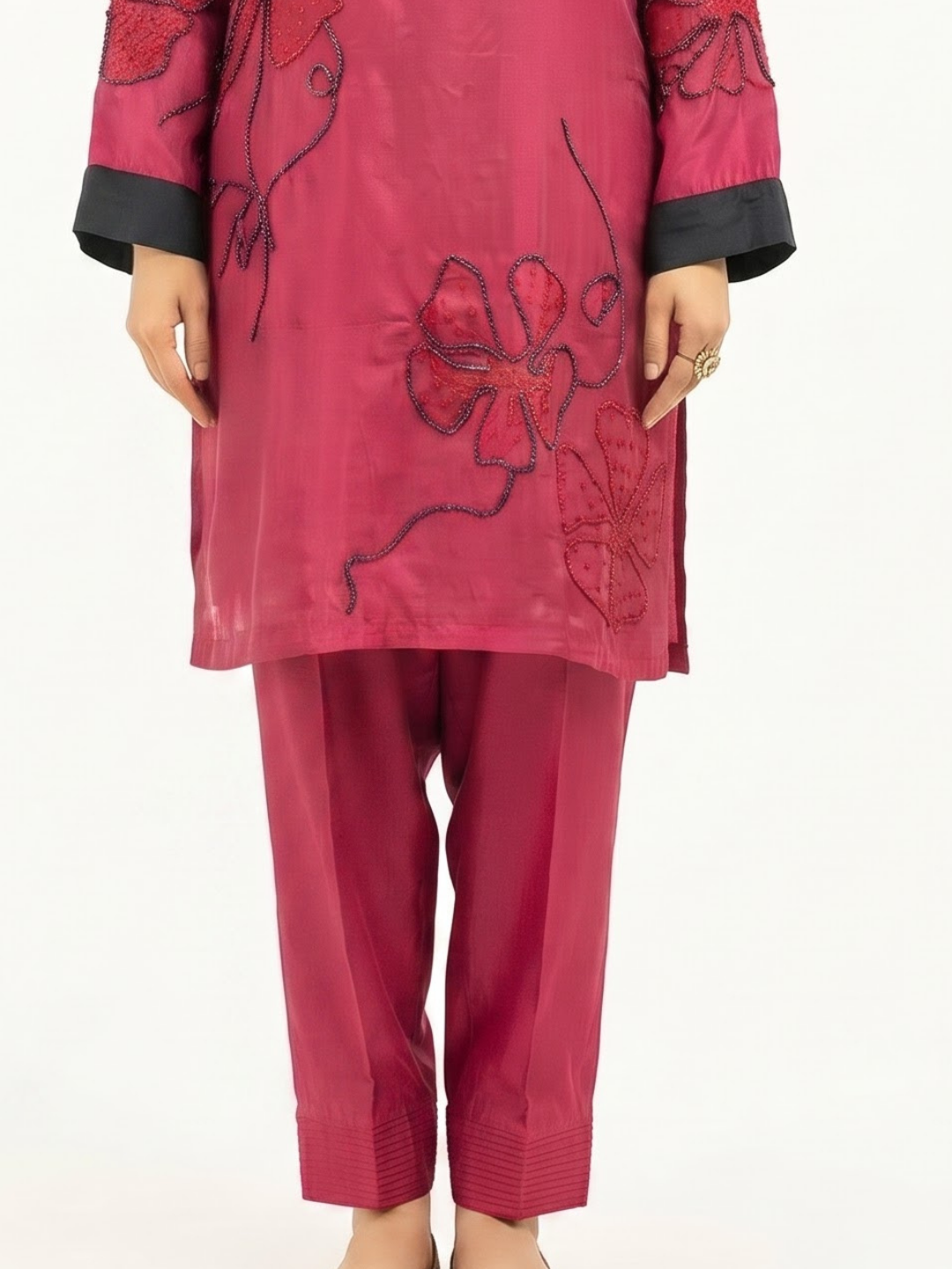 Magenta Crepe Suit with Cutdana Embroidery 4