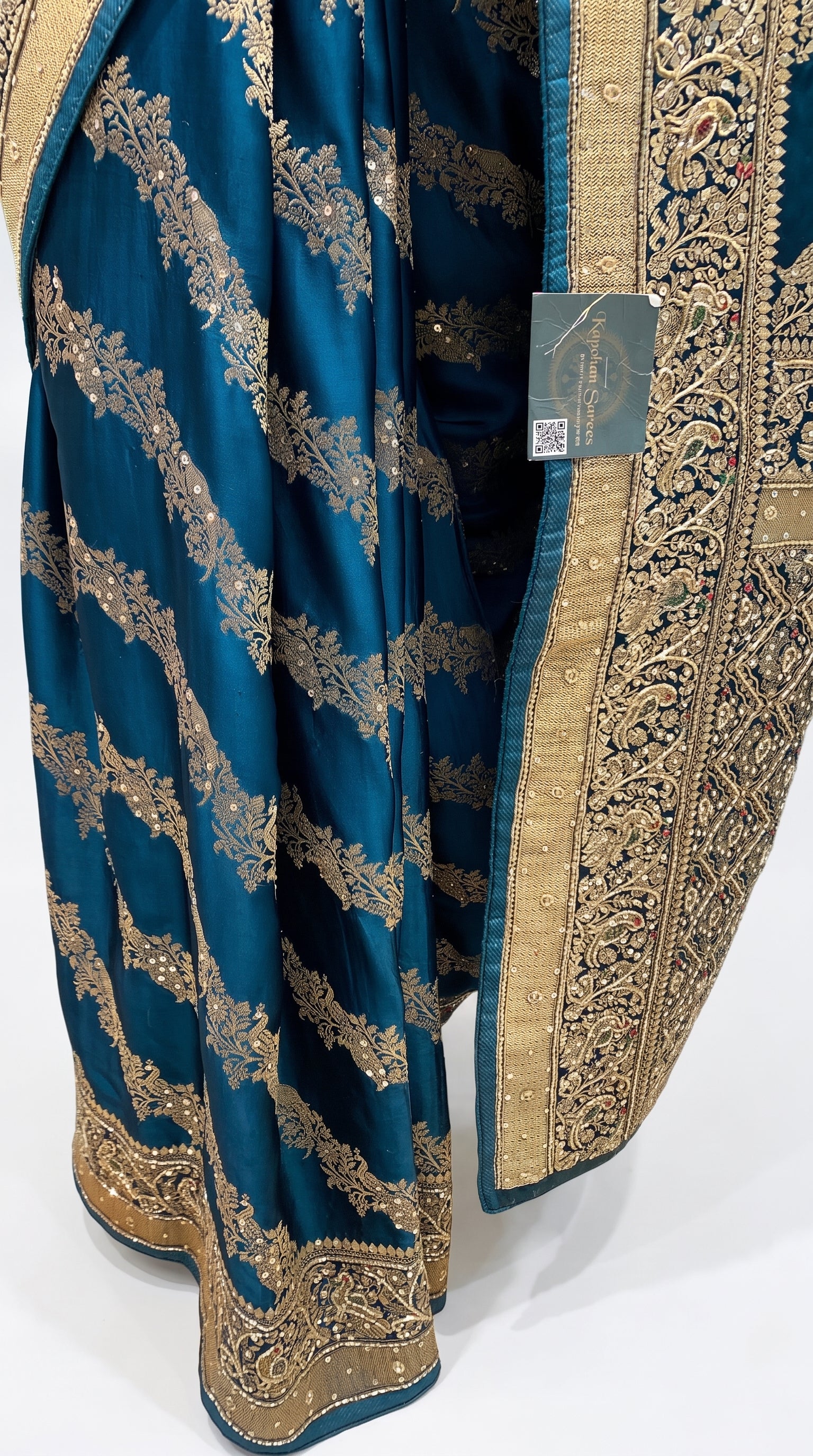 Peacock Green Blended Silk Unstitched Saree With Cut Dana & Sequins Work