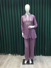 Load image into Gallery viewer, Mauve Chinon Co ard Set With Resham, Pulse with sequins
