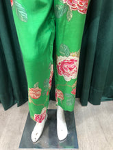 Load image into Gallery viewer, Green Silk Co ord Set With sequins And Cutdana Work
