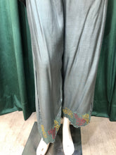 Load image into Gallery viewer, Gray Muslin Silk Coord Set With Thread and Patchwork
