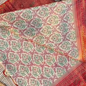 Ivory Banarasi Saree Embellished With Zari, Stone, Sequins & Mirror Work