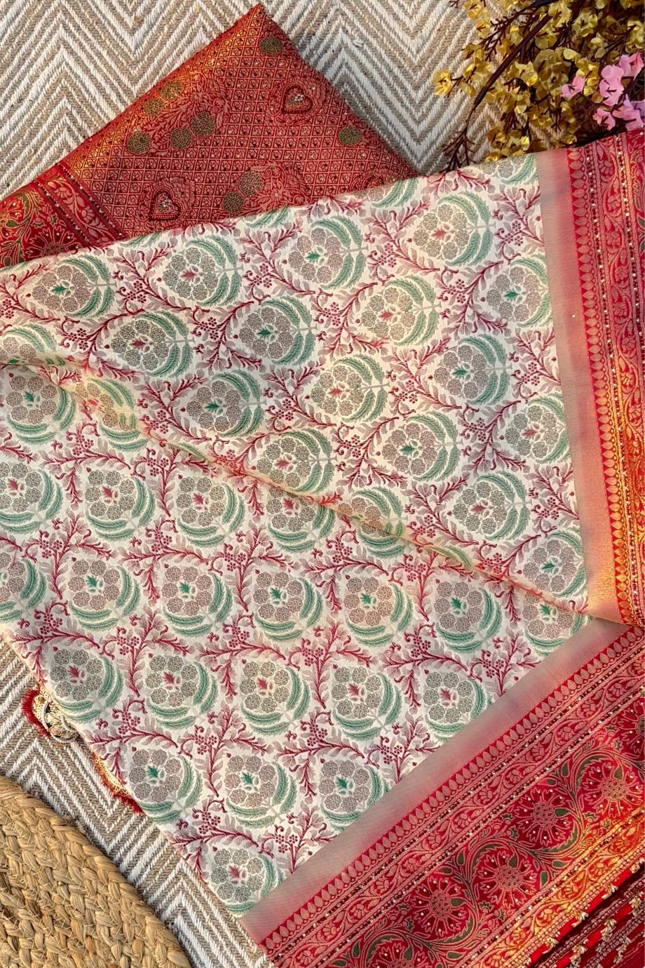 Ivory Banarasi Saree Embellished With Zari, Stone, Sequins & Mirror Work