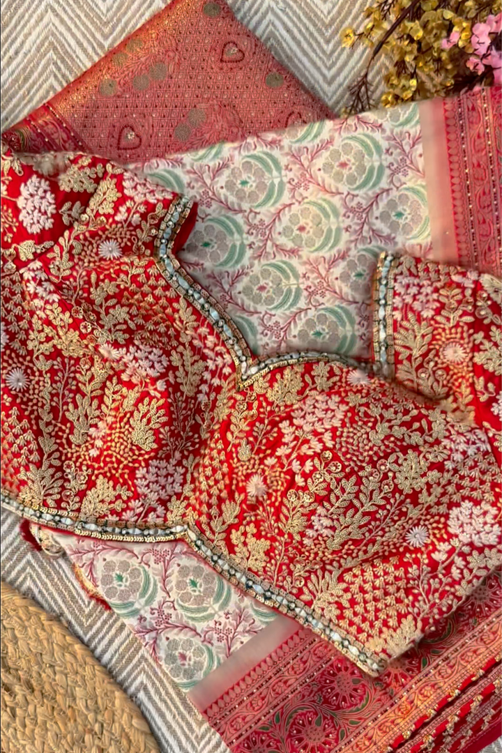 Ivory Banarasi Saree Embellished With Zari, Stone, Sequins & Mirror Work
