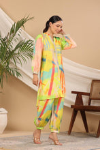 Load image into Gallery viewer, Pure Muslin Printed Co Ord Set
