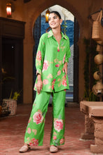 Load image into Gallery viewer, Green Silk Co ord Set With sequins And Cutdana Work
