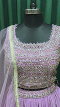 Load and play video in Gallery viewer, Mauve Georgette lehenga with sequins and Cut Dana
